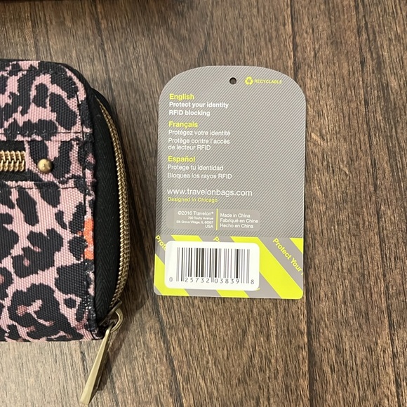 Travelon Wallet, Leopard Print - Picture 8 of 8